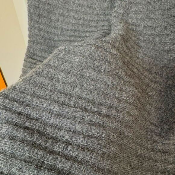 ATHLETA GRAY RIB KNIT EXTRA FINE MERINO WOOL BODYCON MIDI DRESS SIZE SMALL - Picture 7 of 9